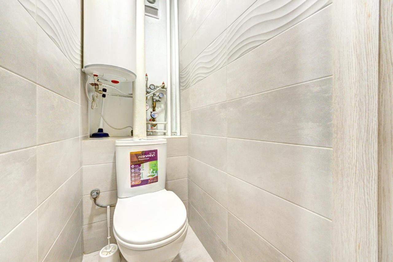 Apartments Near Ocean Plaza Druzhby Narodov Boulevard 8A 基輔 外观 照片